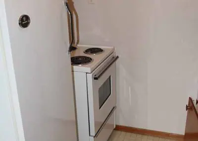 highland courts king apartment rental moose jaw